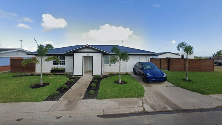 Bantah Bangun Kompleks Rumah Mewah, Elon Musk Justru Pindah ke Properti Sederhana