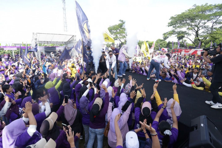 Ribuan Peserta Padati Kampanye Akbar Pasangan Sendi-Melli