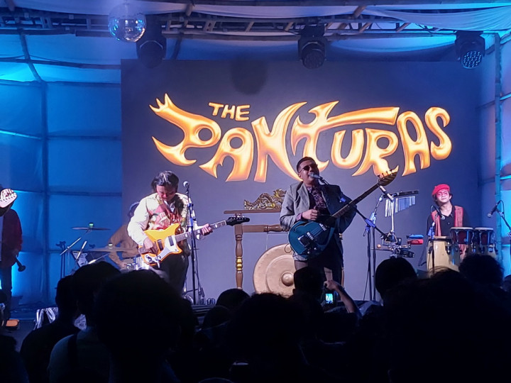 Penonton Menggila! The Panturas Guncang Panggung Joyland Fest Jakarta