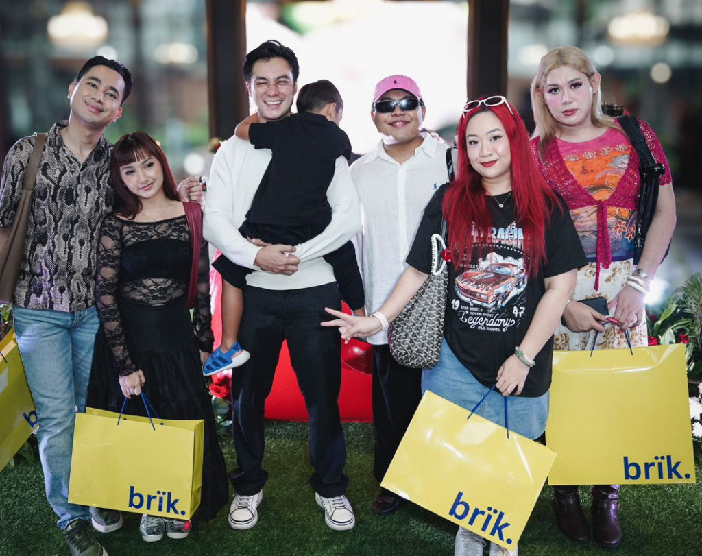 Baim Wong Sambut Tas Buatan Malaysia Hadir di Indonesia (Foto: instagram)