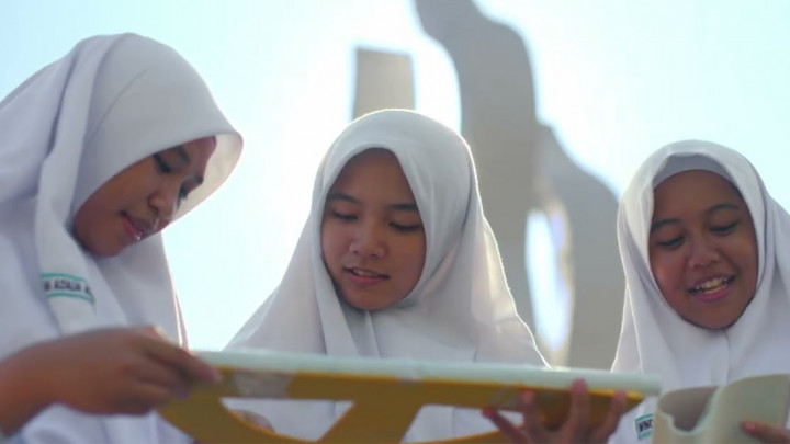 Indonesia Jadi Negara Pertama yang Bekali Guru dengan Gemini Academy