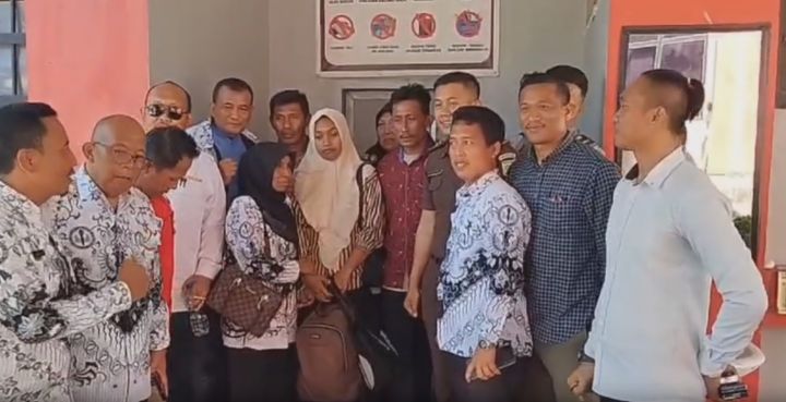 7 Fakta Guru Supriyani Bebas saat Hari Guru Nasional