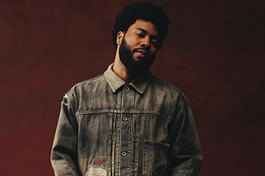 Penyanyi Khalid Mengaku Dirinya Gay