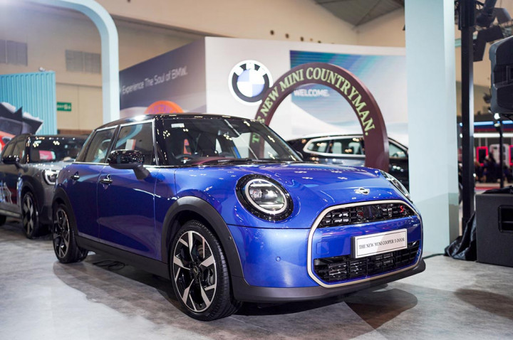 MINI Cooper S 5-Door Terbaru Melesat di GJAW 2024