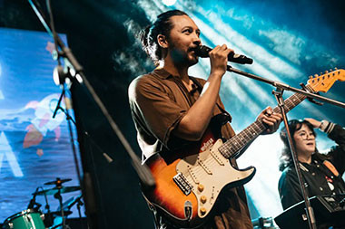 Dalem Banget! Ini Makna Lagu dan Lirik 