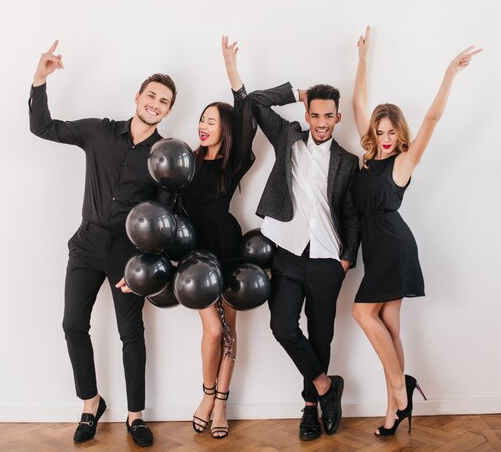 Dress code semi-formal. (Foto: Ilustrasi. Dok. Freepik.com)