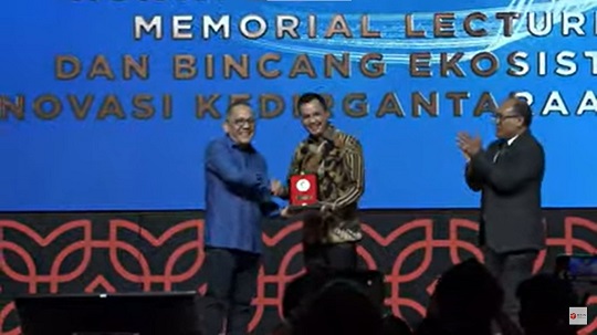 Profil Lavi Rizki, Guru Besar ITB yang Raih Nurtanio Award 2024