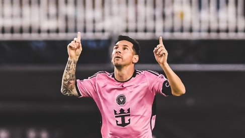 Messi Bermimpi Kembali ke Barcelona