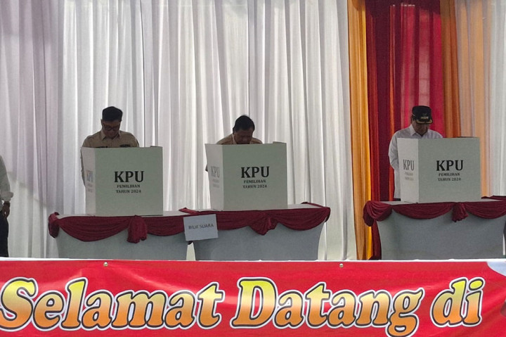 Presiden Prabowo Gunakan Hak Pilih di TPS 08 Bojong Koneng