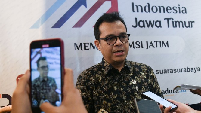 Wamenkomdigi Ajak Jurnalis Tingkatkan Kompetensi