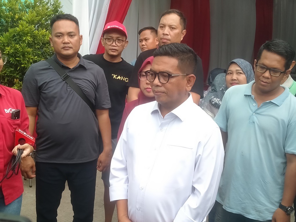 Cagub Banten Andra Soni Menang Telak di TPS Lokasi Nyoblos