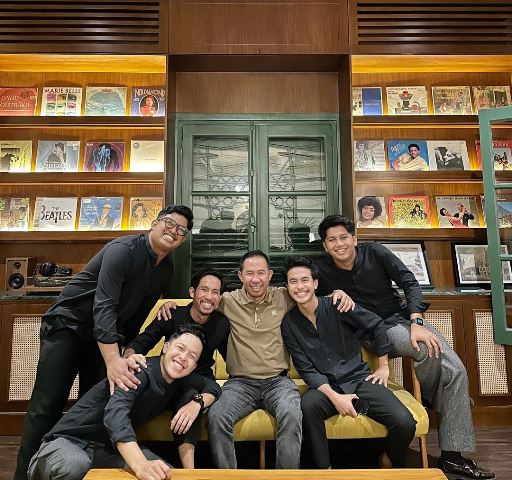 Pandawara Group mendapatkan penghargaan People of The Year 2024 kategori Penjaga Lingkungan. (Foto: Dok. Instagram Pandawara/@pandawaragorup)