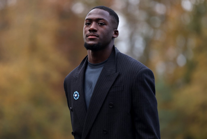 Konate Pastikan Absen Lawan City karena Cedera