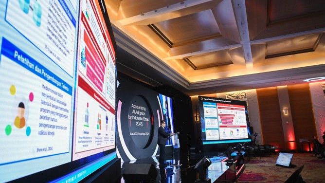 Komdigi Ajak Gotong Royong Cetak 10 Juta Talenta Digital