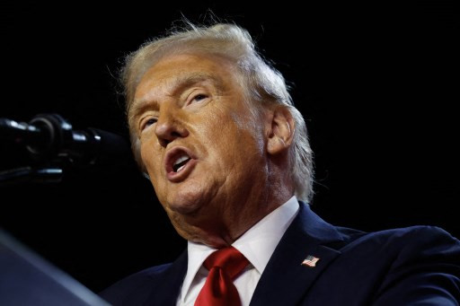 Trump Ancam BRICS: Tarif 100% bagi Negara yang Coba Gantikan Dolar AS