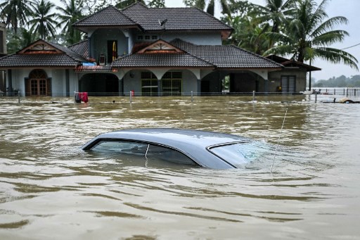 Ratusan Ribu Dievakuasi akibat Banjir Parah di Malaysia
