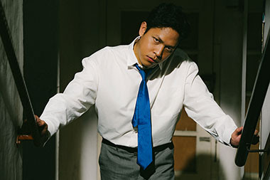 Hindia Rayakan 5 Tahun <i>Menari Dengan Bayangan</i> lewat Video Dokumenter