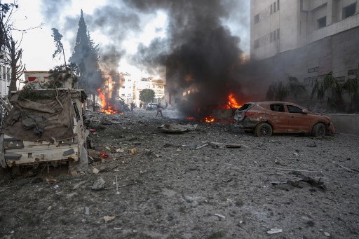 Serangan Udara Rezim Suriah di Idlib Tewaskan 25 Orang