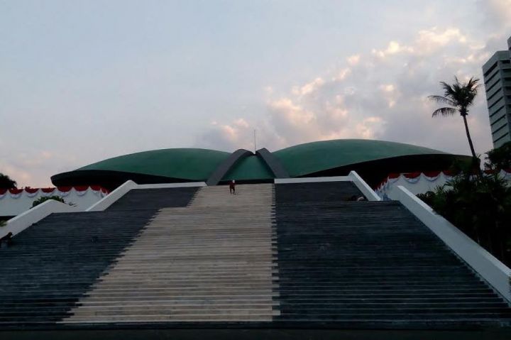 Tenang, Pemerintah-DPR Ambil Kebijakan Terbaik BBM Bersubsidi untuk Ojol