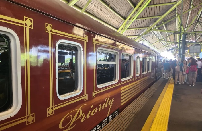 Bukan sekadar kereta pengangkut penumpang, Kereta Java Priority memiliki kapasitas tempat duduk hingga 30 kursi. Dok. KAI Wisata
