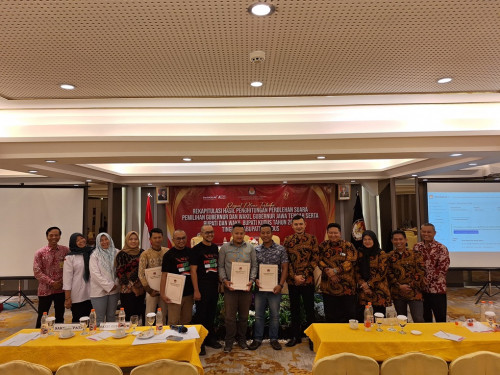 Rapat pleno rekapitulasi hasil penghitungan perolehan suara Pilkada Kudus. Medcom.id/ Rhobi Shani.