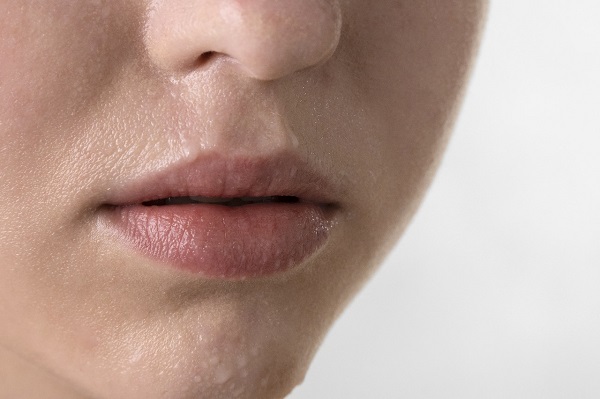 Simak, 7 Tips Mengatasi Bibir Kering