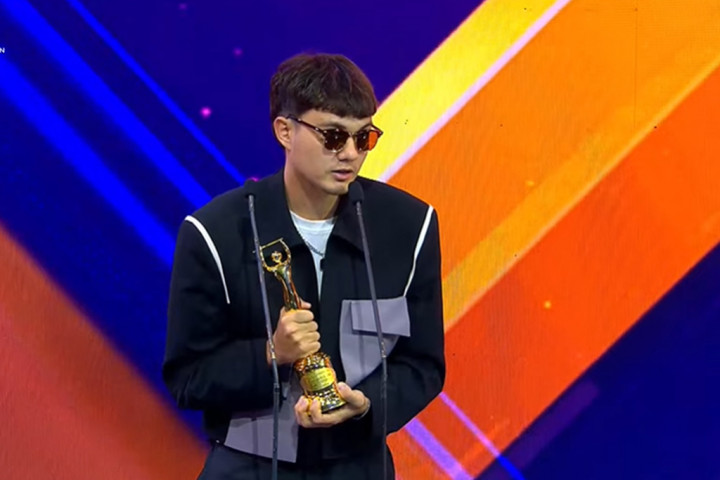 Nyoman Paul Menang AMI Awards 2024, 2 Tahun Lalu Masih Pemain Bola