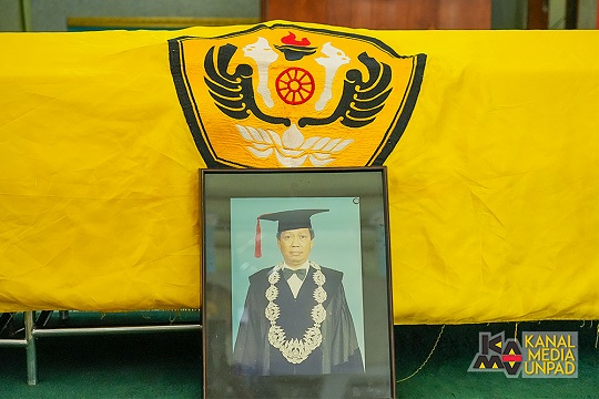 Guru Besar Unpad Prof. Lili Rasjidi Wafat