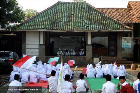 Wakil Ketua MPR Usul Makan Bergizi Gratis untuk Santri Dikelola Pesantren