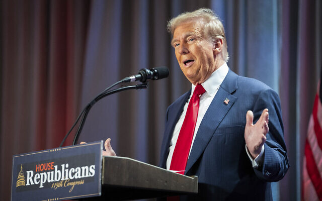 Trump: Putin Sudah Tak Lagi Berminat Lindungi Assad