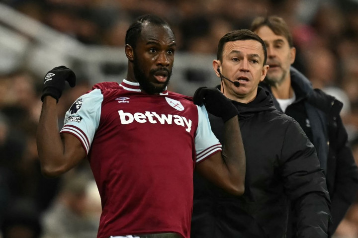 West Ham Konfirmasi Michail Antonio Patah Kaki