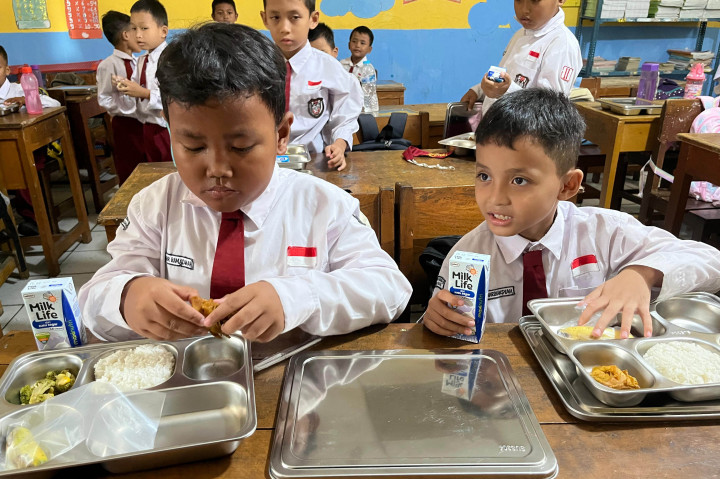 Ribuan Siswa di Bogor Uji Coba Makan Bergizi Gratis