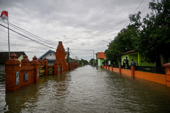 Banjir Rendam Ratusan Rumah di Mojokerto, Sekolah Diliburkan