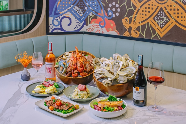 Sambut Liburan Akhir Tahun dengan Hidangan Mewah dan Hampers Eksklusif