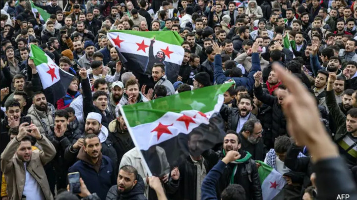 2 Versi Pemerintahan Ala Pemberontak Suriah yang Bebas dari Assad