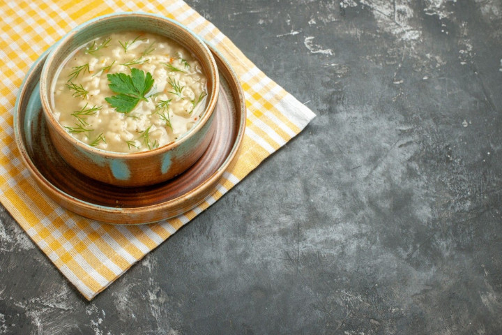 7 Makanan yang Enak Dimakan Ketika Sakit Tenggorokan