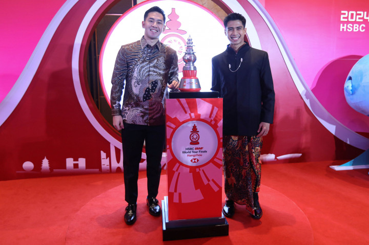 Sabar Curi Perhatian di Gala Dinner BWF World Tour Finals