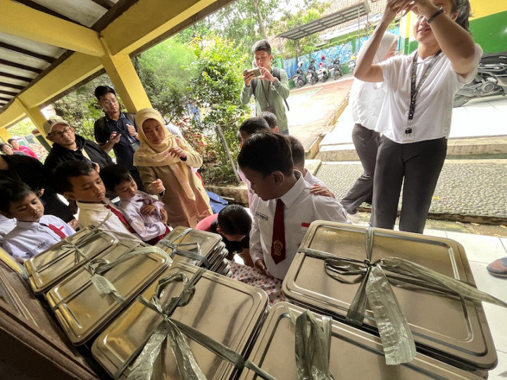 Program Makan Bergizi Gratis Bikin Siswa Ceria dan Semangat Hadir di Sekolah