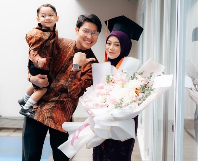 Jalani Wisuda saat Hamil Besar, Lesti Kejora Tuai Pujian Warganet