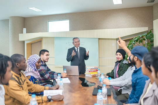 UMS Kampus Terbaik di Jawa Tengah Versi QS Sustainability Ranking 2025