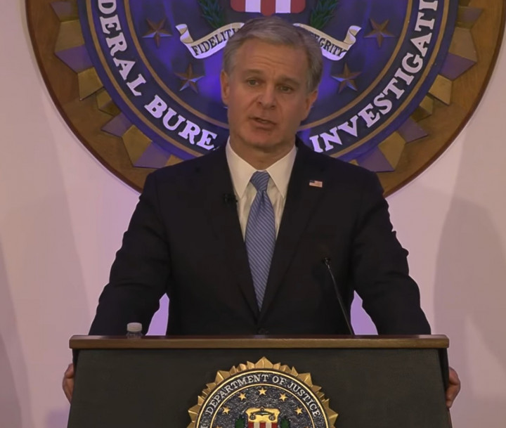 Trump Girang Direktur FBI Mundur, Ungkap Sakit Hati Rumah Digeledah