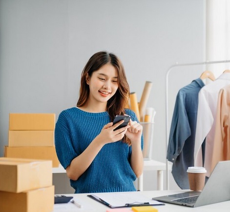 Akhir Tahun Banyak Diskon, Ini 4 Tips Belanja Online anti Boncos