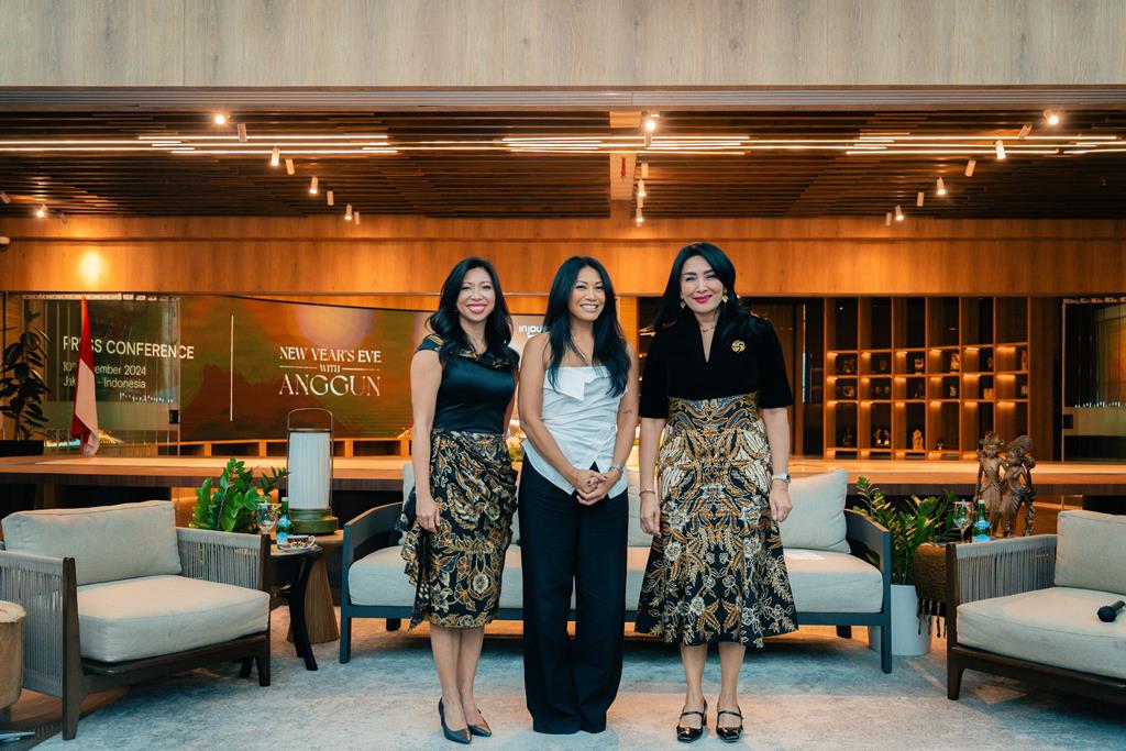 Kiri-kanan: Maya Watono, Anggun C Sasmi, Christine Hutabarat. Foto: dok InJourney.