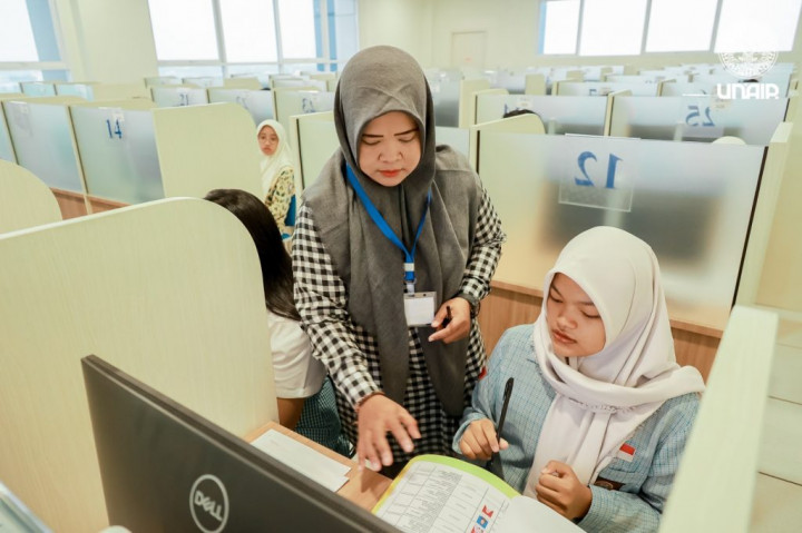 Tempuh 9 Jam Demi Ikut Olimpiade Sains Airlangga, Begini Cerita Alya