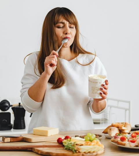 Enggak Sengaja Konsumsi Makanan Kedaluwarsa? 5 Cara Ini Bisa Dilakukan