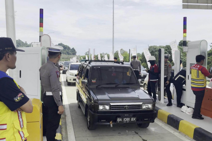 Melihat Uji Coba Jalur Tol Padang-Sicincin