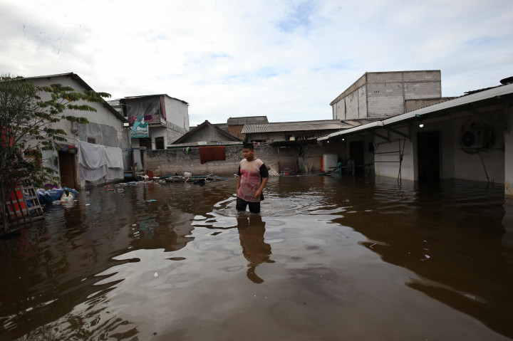 Korban Banjir Rob di Tangerang Butuh Bantuan
