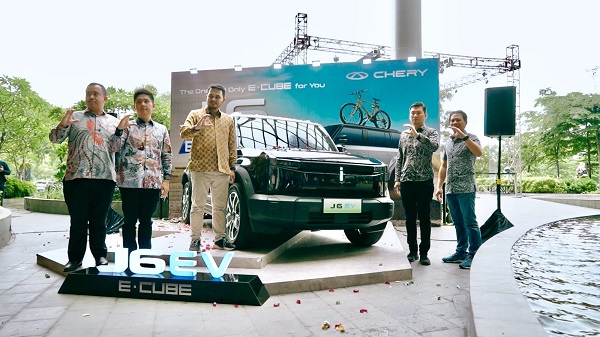 SUV Listrik Chery J6 Meluncur di Surabaya, Harga Mulai Rp500 Jutaan