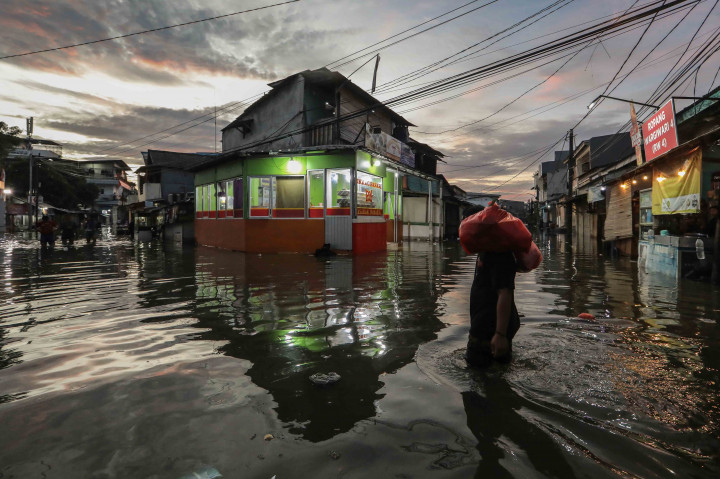 Pasang Laut, Banjir Rob Ancam Jakut Hingga 20 Desember
