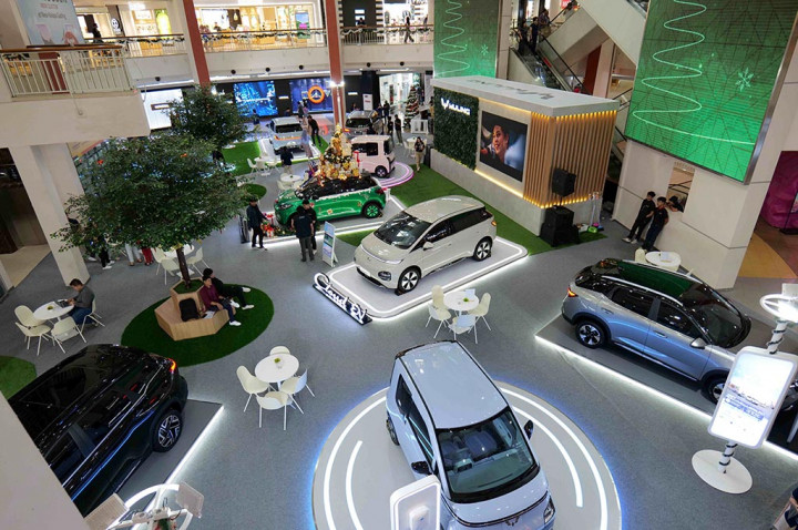 Akhir Tahun, Wuling Maksimalkan Penjualan di Mall